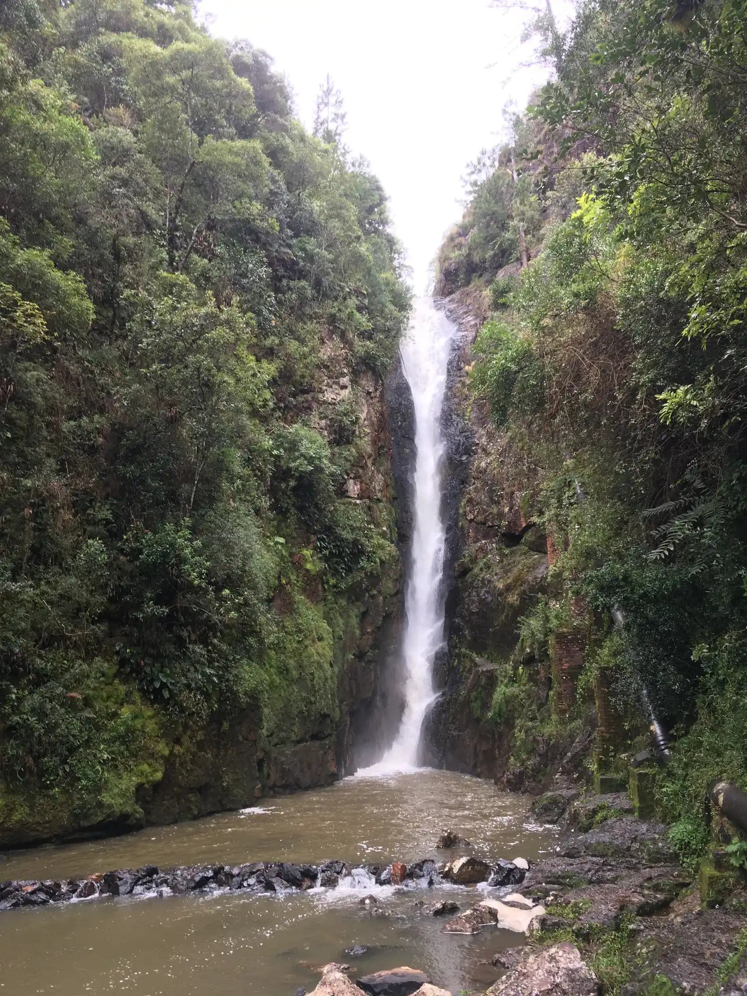 Cascata Paraíso no centro de Campo Alegre